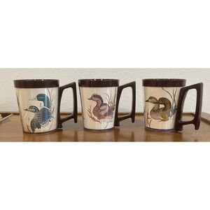 Vintage Set Of 6 Flambeau, Plastic Coffee Mugs With 3 Different Ducks On Them.